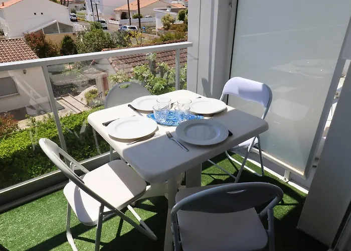 à - 4 Pers, Proche Marché, Balcon, Ascenseur, équipements Bébé - Fr-1-738-13 Apartamento Royan