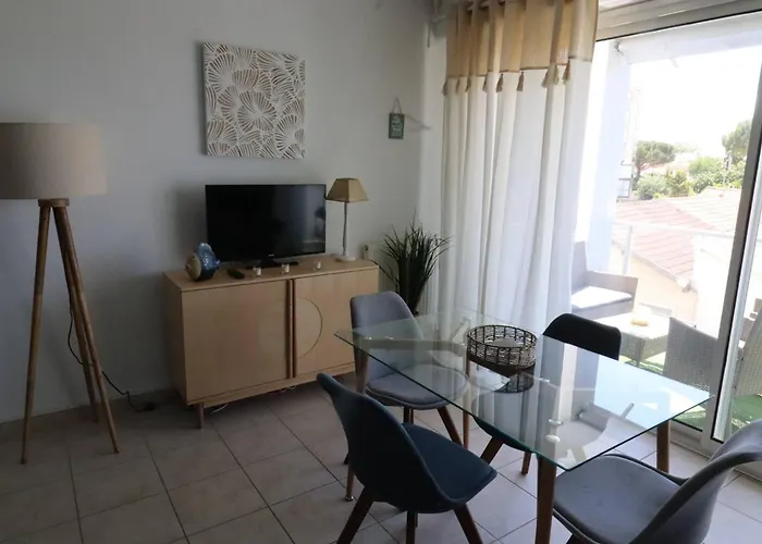 à - 4 Pers, Proche Marché, Balcon, Ascenseur, équipements Bébé - Fr-1-738-13 Apartamento *